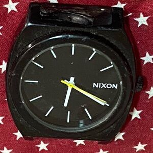 Nixon 13k watch
